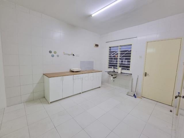 The Lake Residence Townhouse Upper floor Sewa Puchong Lake View 1
