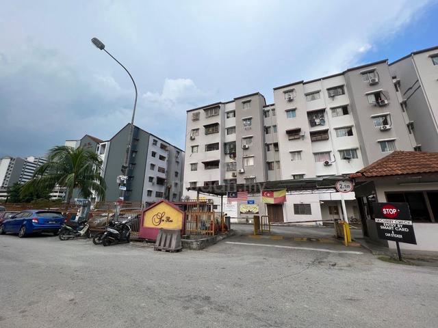 Sri Ros Apartment 1
