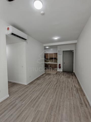 LakeFront Residence 1