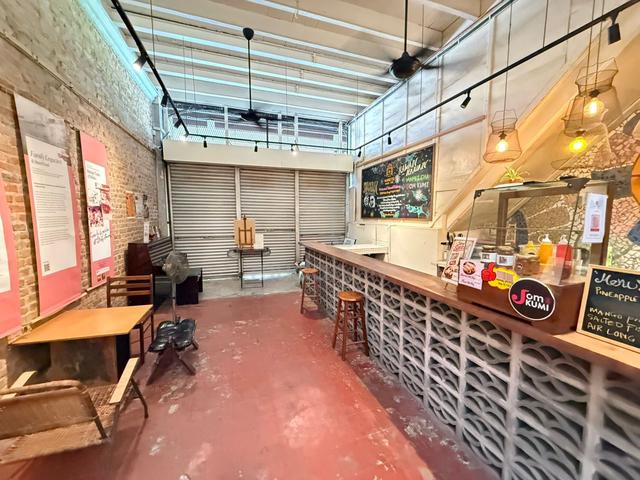 Facing Mainroad Pre-war Ground Floor Shoplot Jalan Bendahara Jonker 1