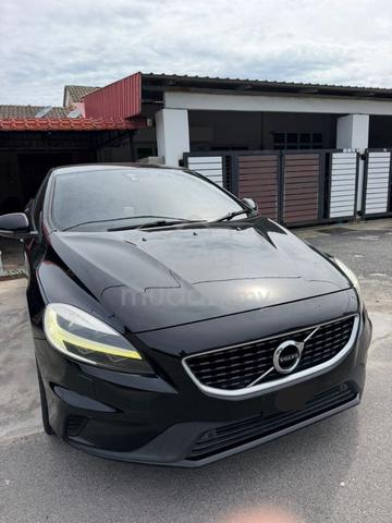 2018 Volvo V40 2.0 T5 DRIVE E FACELIFT (A) - 1