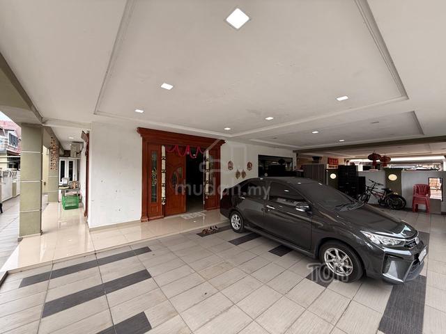 Bandar Bukit Tinggi 2 Semi-D 2 Storey House for Sale at Klang 1