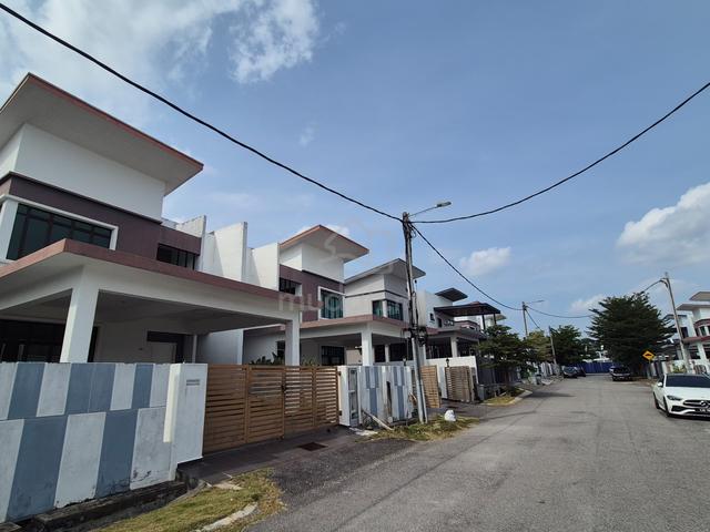 Below Market Value 2storey Semi Detached at Tmn Ozana Residence 1