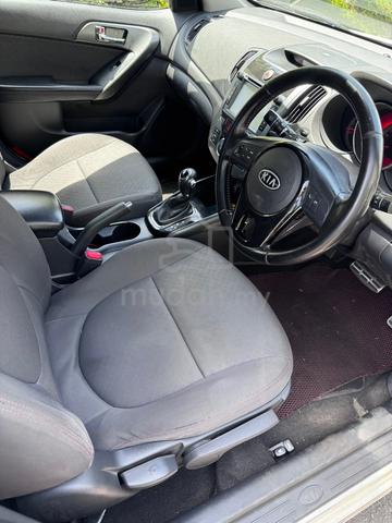 2013 Kia FORTE 1.6 SX (A) - 4
