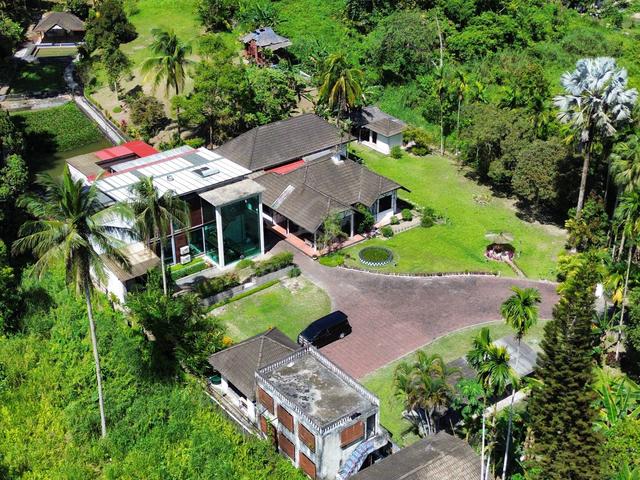 2 Acres Land + 2 Houses Modern & Classic, Batu 24 Hulu Langat 1