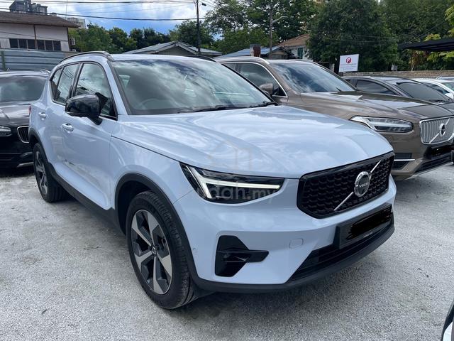 2025 Volvo XC40 2.0 B5 ULTIMATE MY22 (A) - 2