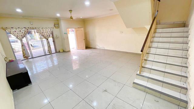 Double Storey Terrace Taman Sri Putra Sungai Buloh 1