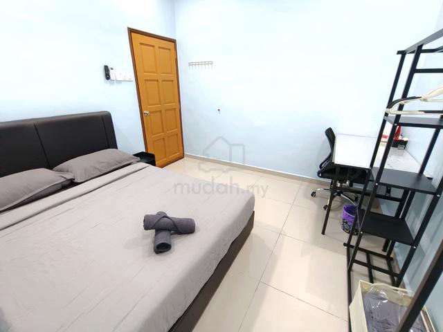 Taman Desa Kluang Fully Furnished Master Room (with bathroom) For Rent 1