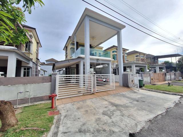 NON BUMI FULLY RENO 1.5 Storey Semi D at Sikamat for Sale 1