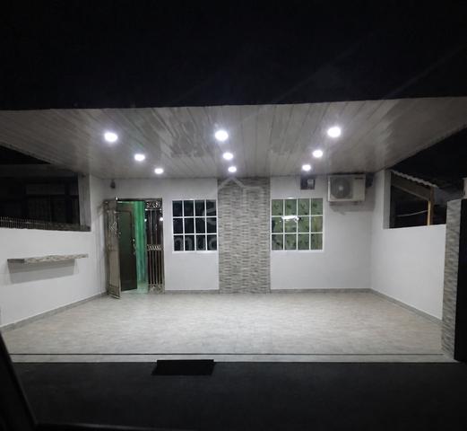Rumah Fully Renovated & Move-In Condition di Kampung Jawa, Bayan Baru 1