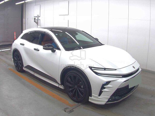 Toyota CROWN 2.5 SPORT Z (HEV) MODELISTA BODYKIT - 1
