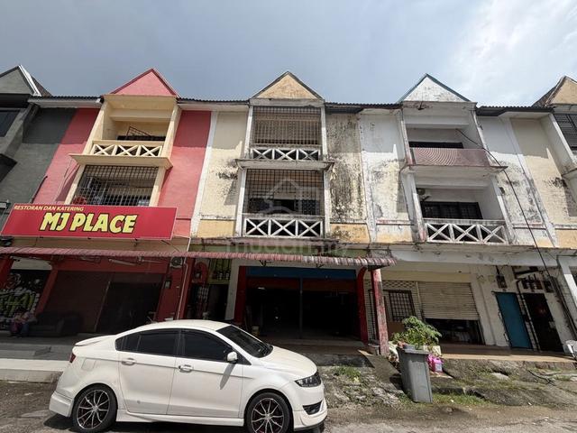 Taman Tampoi Utama @ JB Three Storey Shoplot (Ground Floor Renovated) 1