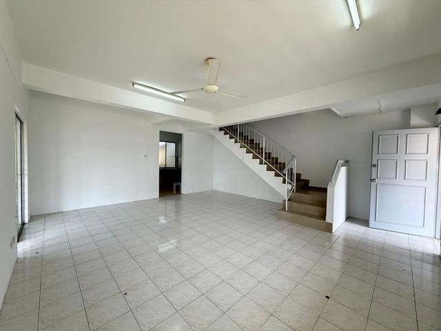 Corner 2 Sty House @ Bandar Mahkota Cheras, Freehold, Guarded, Cheap 1