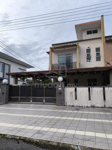 【For Sale】Green Acres Estate 2-Storey Corner House | Land Size 8 Point 1