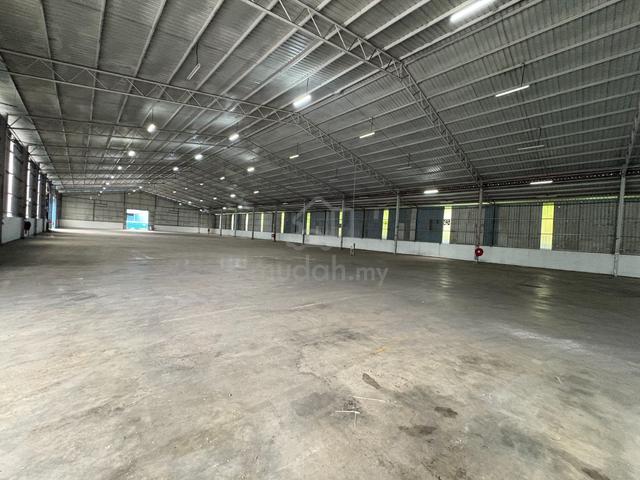 Telok Mengkuang, Tolok Panglima Garang, Detached Factory/ Warehouse 1