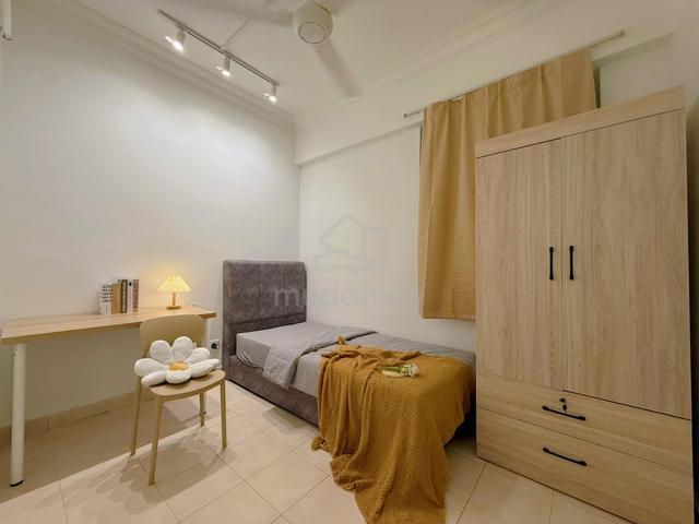 Single Room at Koi Tropika, Puchong Fully furnish Near amenities 1