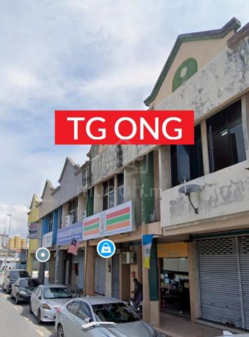 High Visibility Shop Lot Facing Mainroad For Sell with Tenant 1