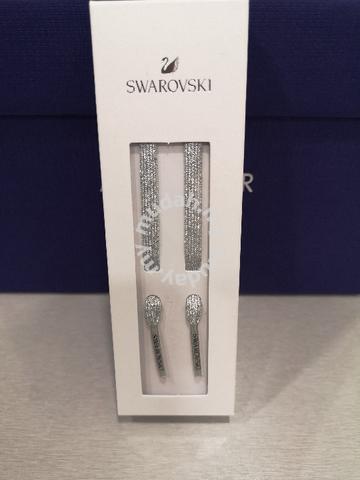 Swarovski deals shoe laces