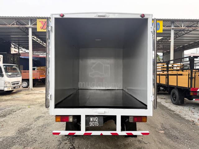 Hino WU300R 1 Ton 10 Kaki Box Bonded 4800KG Lori - photo 3 of 6