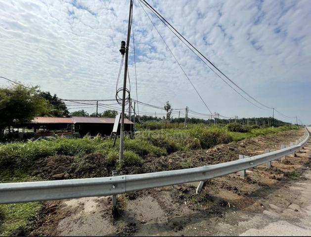 TANAH CANTIK 3.7 EKAR n TEPI JALAN UTAMA KG JAYA SETIA BESTARI JAYA 1