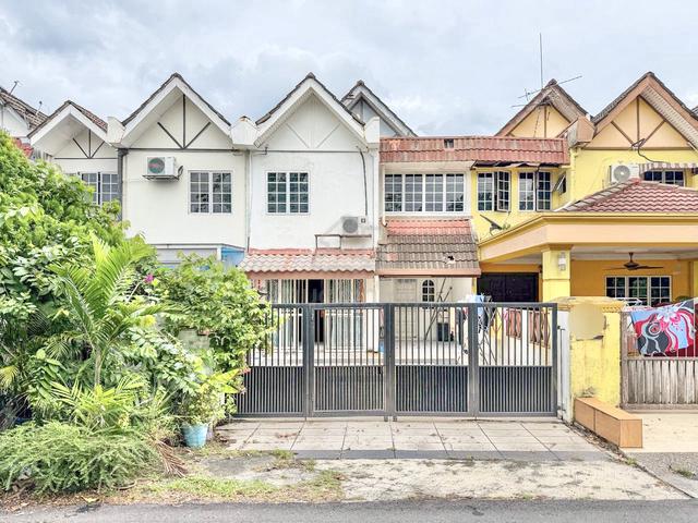 ((FACING OPEN+NEAR MASJID)) Double Storey Seksyen 19, Shah Alam 1
