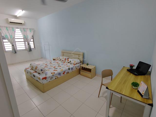 Middle Room with Bathroom - Female Only 1