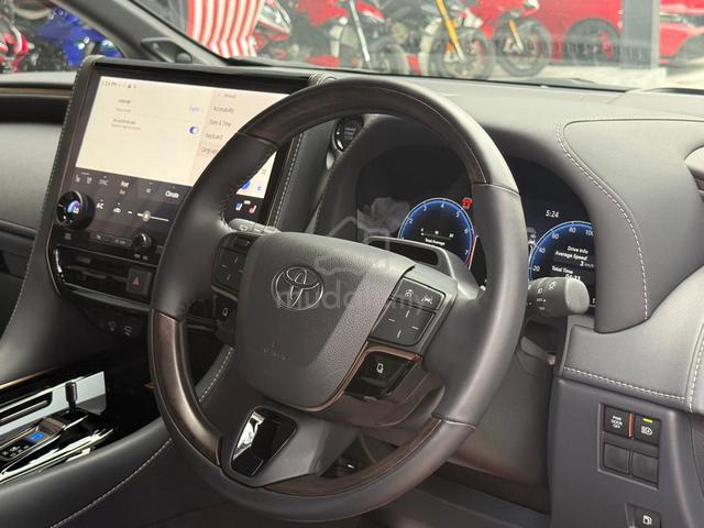 Black Interior / JBL Toyota VELLFIRE 2.4 Z PREMIER - 5