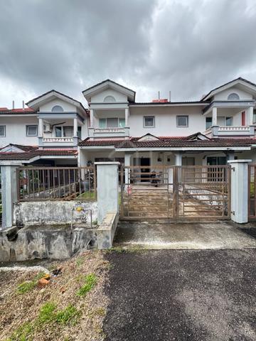 PALING MURAH! 4 BILIK Double Storey Taman Mengkibol Kluang Johor 1
