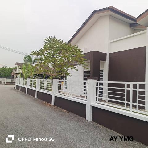 FOR SALE BANDAR PUTERA 2 SINGLE STOREY ENDLOT EXTRA LAND 14FT 22x65 1