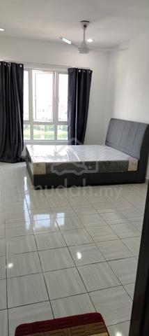 Awesome Largest Master Room,Female,SERI PUTERI CONDO, 1MIN CHERAS LRT 1