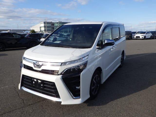 2021 Toyota VOXY 2.0 ZS KIRAMEKI 3 (A) FULL LOAN - 5
