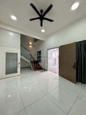 [SALES] KARISMA HILL TAMAN EQUINE PARK seri kembangan Putra permai 1