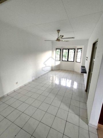 Apartment Idaman 1
