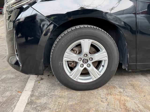 Toyota Alphard 2.5 X - 4
