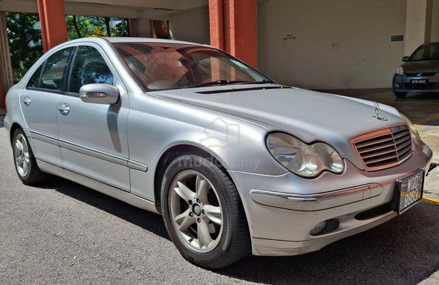 2002/2007 Mercedes Benz C200K - 1