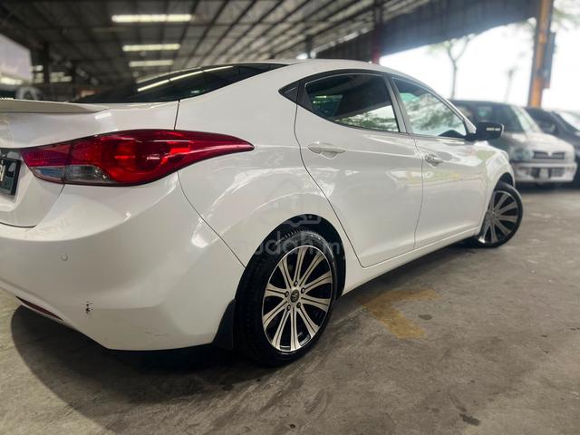2013 Hyundai ELANTRA 1.8 PREMIUM (A) - 4