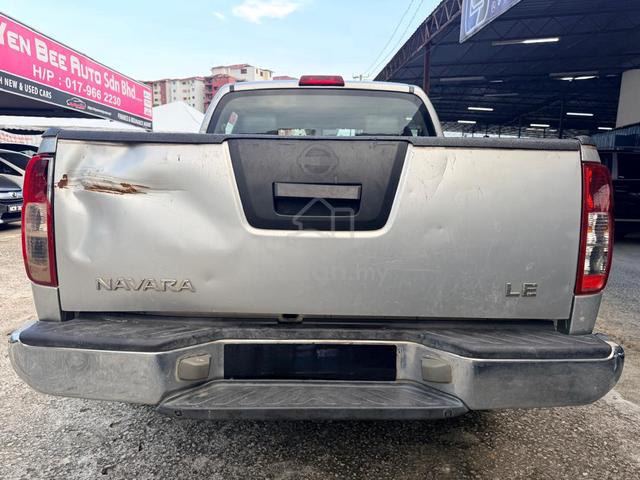 2012 Nissan NAVARA 2.5 Car King One Careful Owner - 4