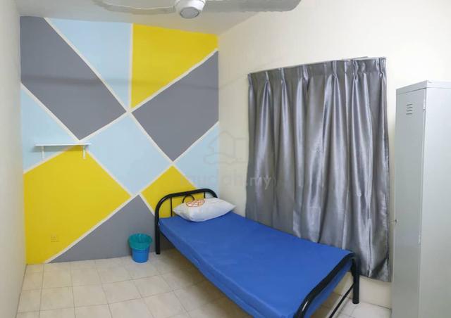 Bilik Single Privacy-Lelaki, Seri Kembangan, Equine, Serdang, Puchong 1