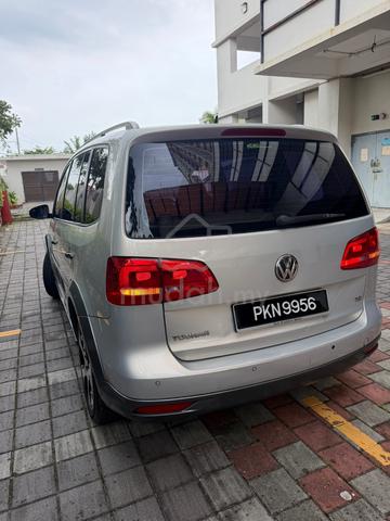 2011 Volkswagen CROSS TOURAN 1.4 TSI (A) Female OW - 4