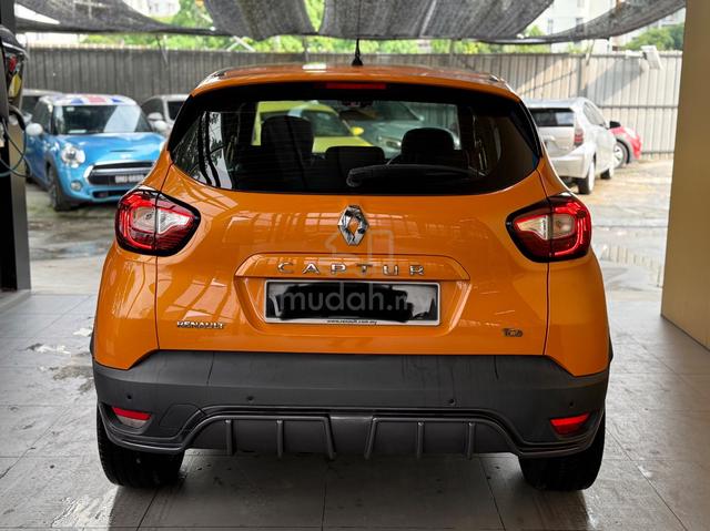 2019 Renault CAPTUR 1.2 TCe (A) Hatchback - 5