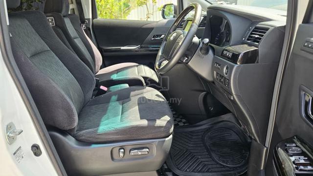 Toyota VELLFIRE 3.5 ZG S/ROOF P/BOOT PILOT M/SEAT - 5