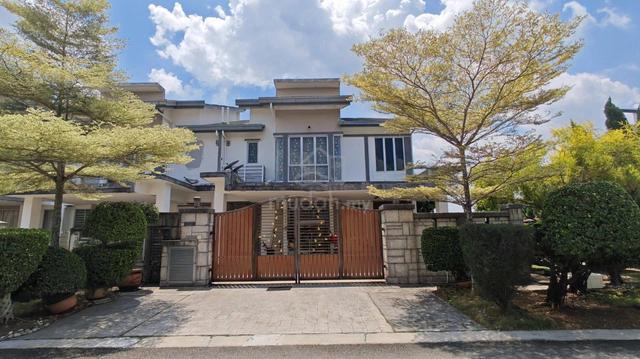 CHEAPEST End-Lot 2-Storey Superlink D’Alpinia, 16 Sierra, Puchong 1