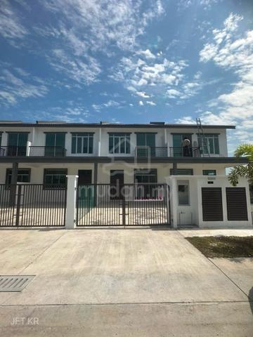 Double Storey Terrace House in Taman Scientex Jenjarom 1