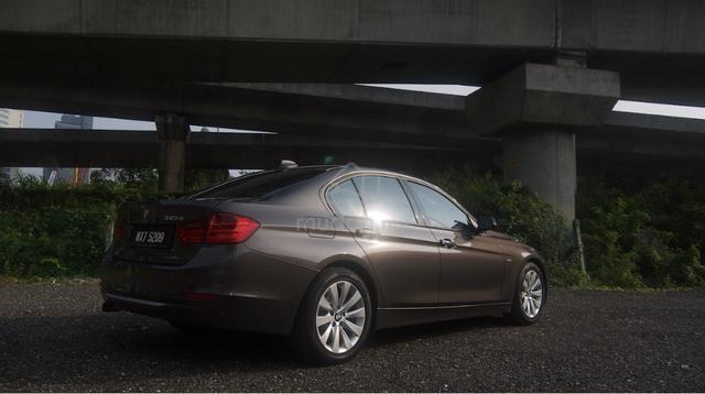 2012 BMW 320d MODERN (CKD) 2.0 (A) Pristine - 4
