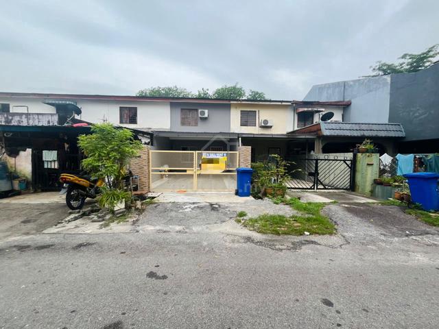 WTL Refurbished 2 Storey @ Jalan Palas Seksyen 18 Shah Alam 1