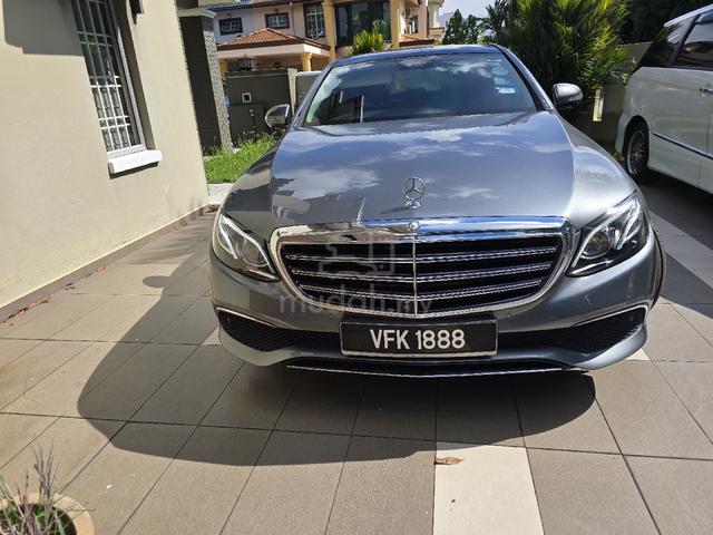 Mercedez Benz E300 AT 2019 petrol - 4