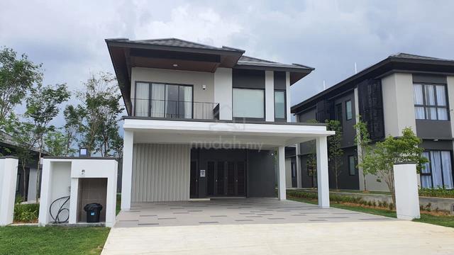 Freehold bungalow 60x100 at Sungai Buloh 1