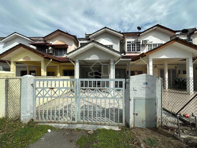 Teres 2Tingkat Taman Tasik Utama Ayer Keroh Melaka 1