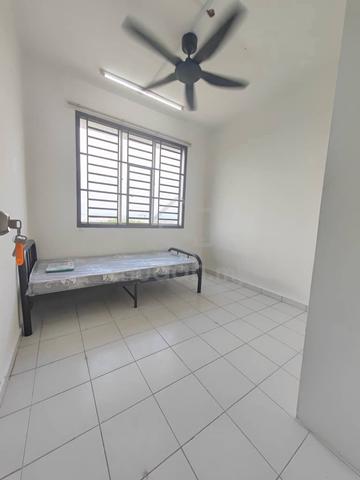 #890 Bilik Sewa Villa G.Patah|Guarded|Parking|Fully Furnished 2