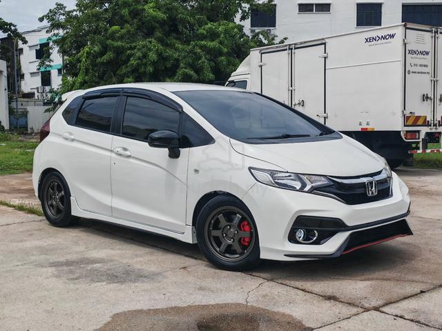 2019 Honda JAZZ 1.5 E FLIFT (A) WARRANTY 3 TAHUN - 5
